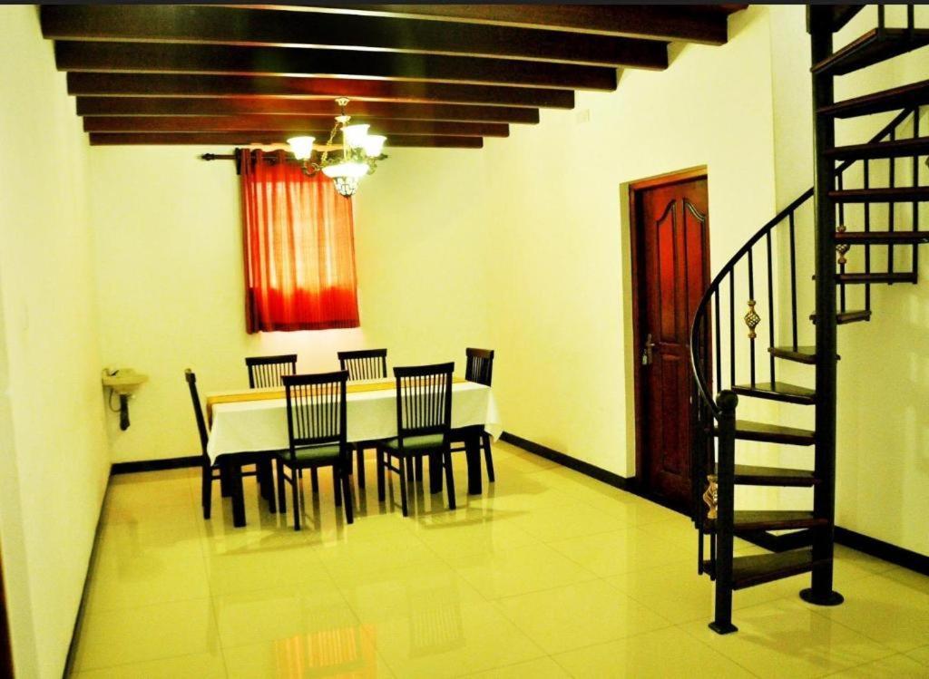 Inroma Holiday Resort Nuwara Eliya Exteriör bild